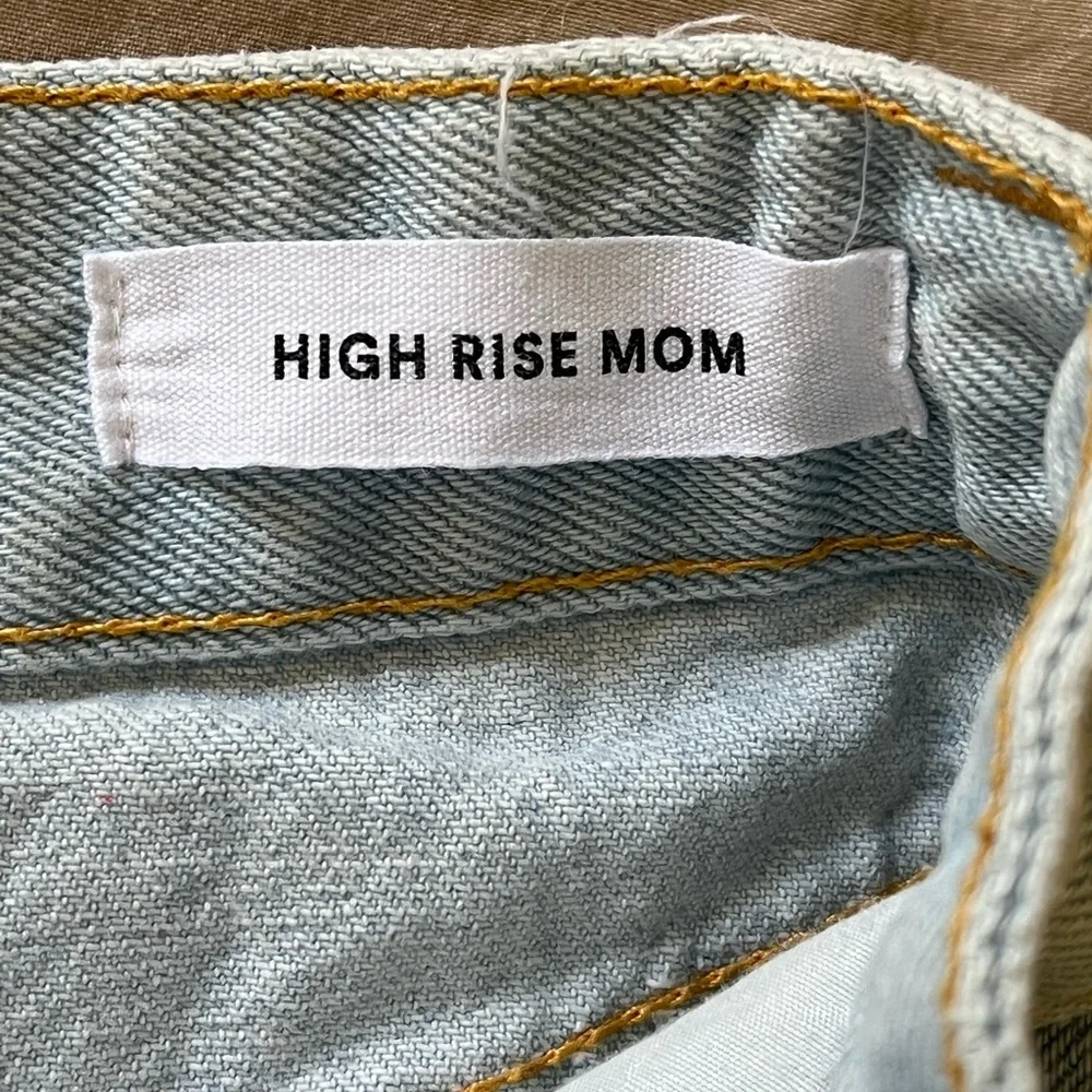 Cotton On | Light wash denim high rise mom short cut off jean shorts siz…